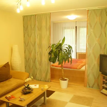 Cassiopaia In Apartment